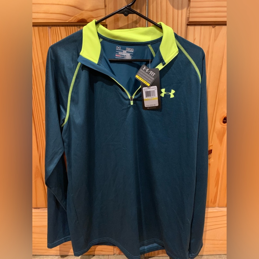 Men’s Under Armour performance heat gear long sleeve size m